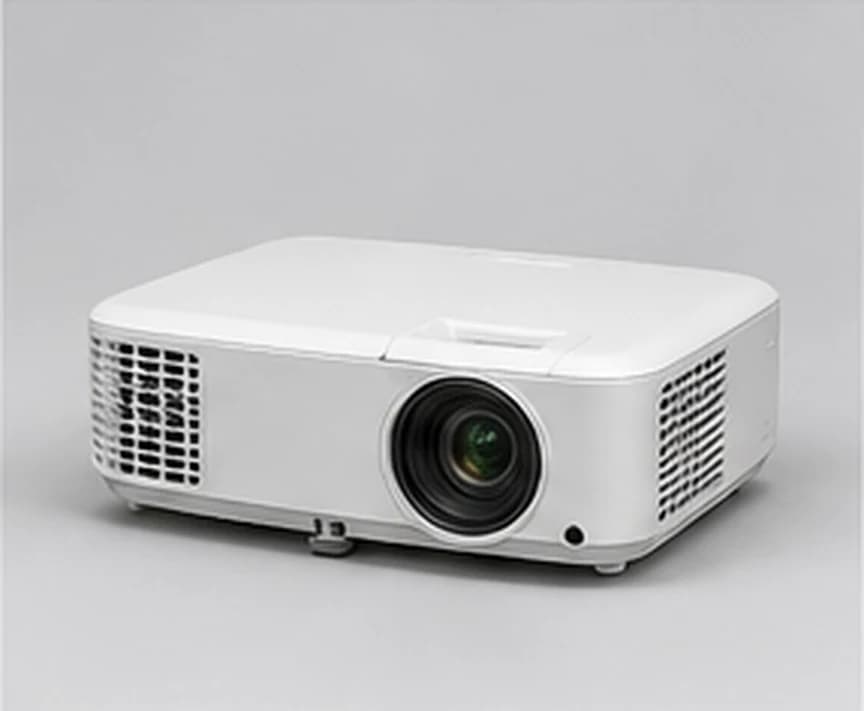 Проектор Epson Full HD + экран — демонстрационная фотография